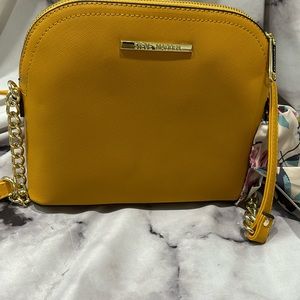 NWT steve madden yellow side bag